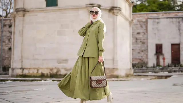 Tampil Stylish, Ini 7 Pemotretan Adelia Pasha saat Liburan di Turki