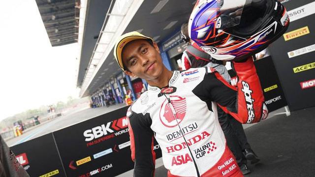 Jelang Motogp Malaysia Seluruh Pembalap Mengheningkan Cipta Untuk Afridza Munandar Motogp Bola Com