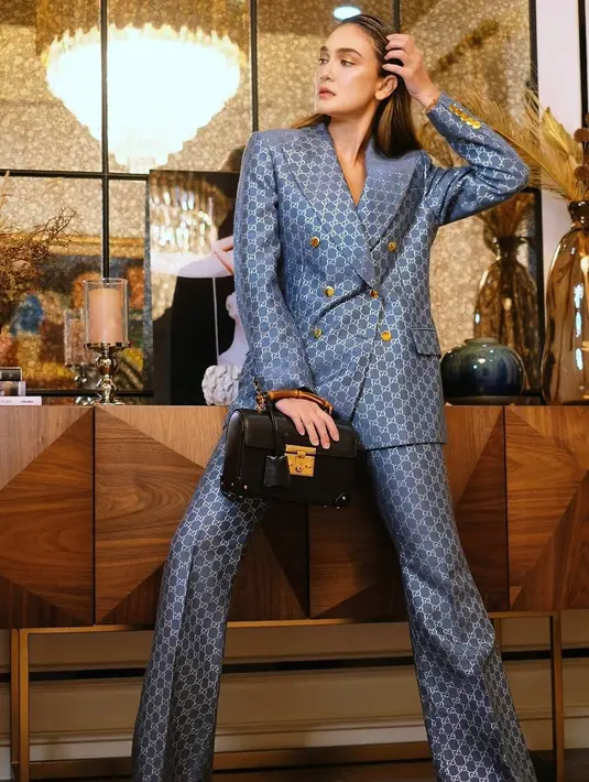 Luna Maya. (Foto: Instagram @lunamaya)