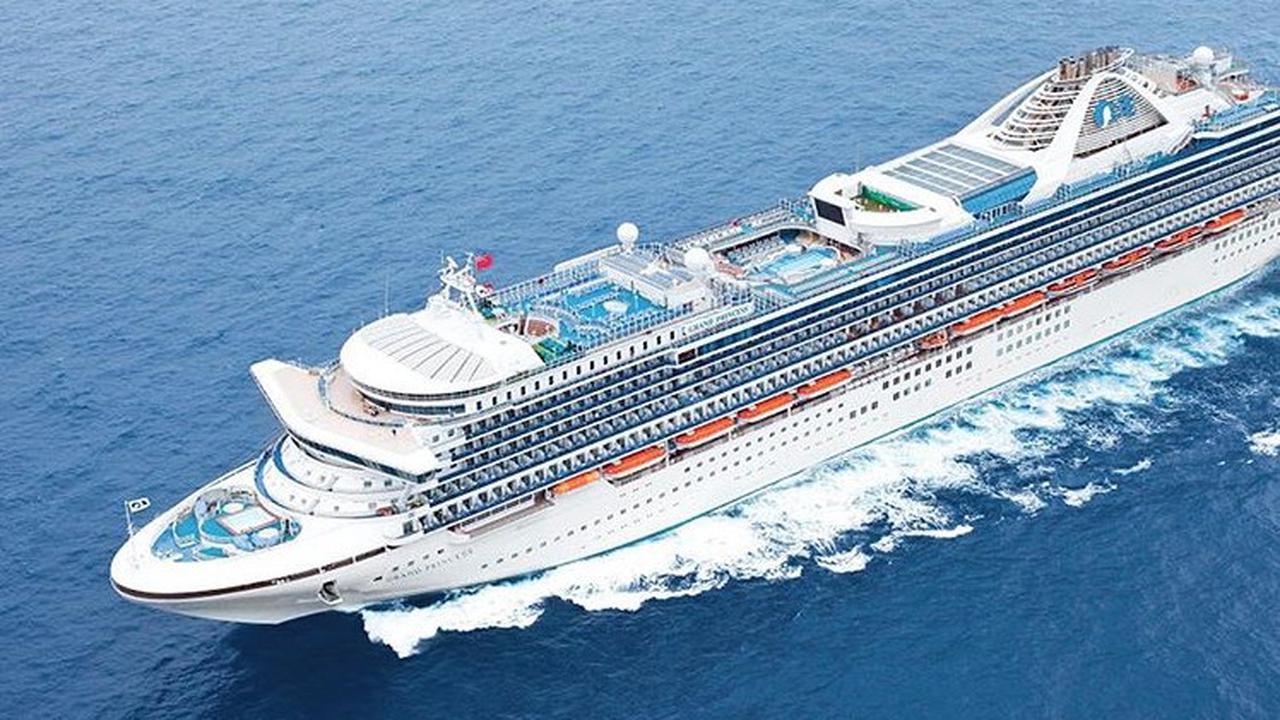 Ilustrasi Kapal Pesiar