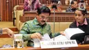 Menteri Agraria dan Tata Ruang/Badan Pertanahan Nasional (ATR/BPN) Hadi Tjahjanto (kiri) bersama Wamen ATR/Waka BPN Raja Juli Antoni (kanan) saat rapat kerja dengan komisi II DPR di Senayan, Jakarta, Kamis (1/9/2022). Rapat tersebut membahas kasus-kasus pertanahan. (Lipuran6.com/Angga Yuniar)