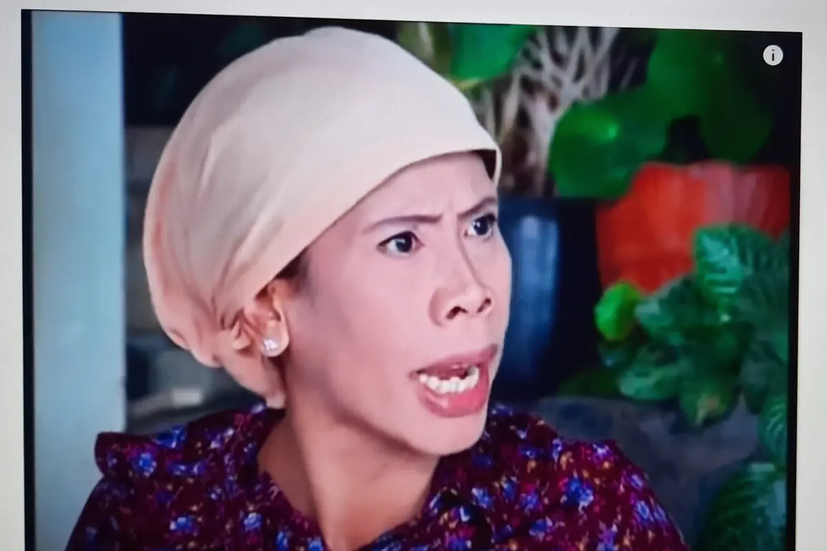 Omas di sinetron Cinta Fitri season 7. (Foto: YouTube MD Entertainment)