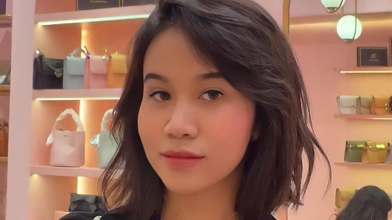 Mayang Adik Vanessa Angel Pamer Rambut Pendek, Disebut Mirip BCL