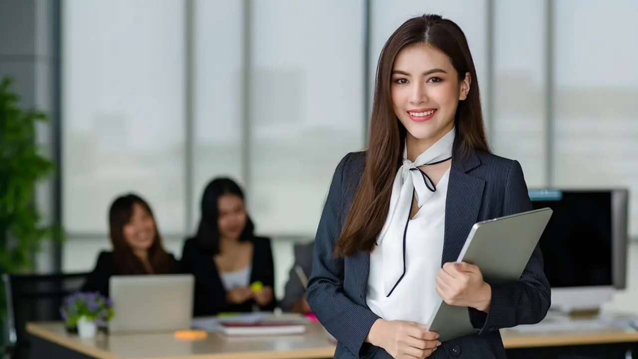 perempuan bekerja