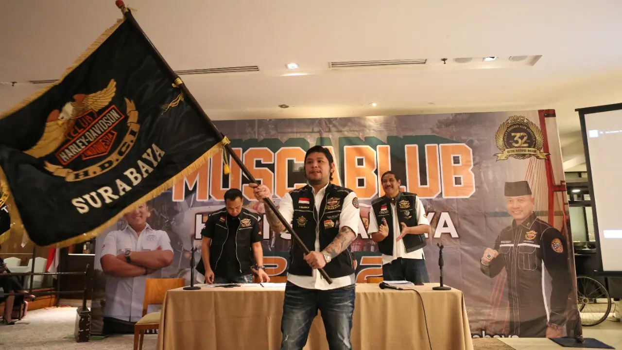 Indra Irawan Rimba terpilih aklamasi sebagai Ketua Harley Davidson Club Indonesia (HDCI)  Surabaya dalam Musyawarah Cabang Luar Biasa. (Dian Kurniawan/Liputan6.com).
