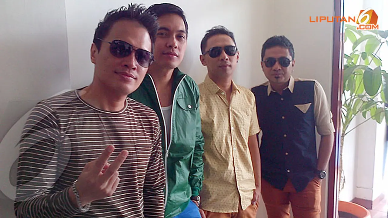 ada-band-130603b.jpg