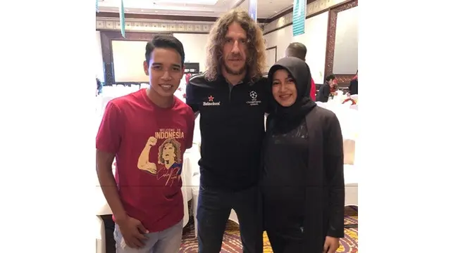 6 Momen Mesra Gelandang Persebaya Misbakus Solikin Bareng Istri