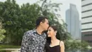 <p>Dalam potret yang diunggah, pasangan ini memperlihatkan chemistry yang hangat sekaligus gaya yang modis dan elegan, sebuah inspirasi manis bagi pasangan muda yang ingin tampil kompak tanpa berlebihan. [@prillylatuconsina96].</p>