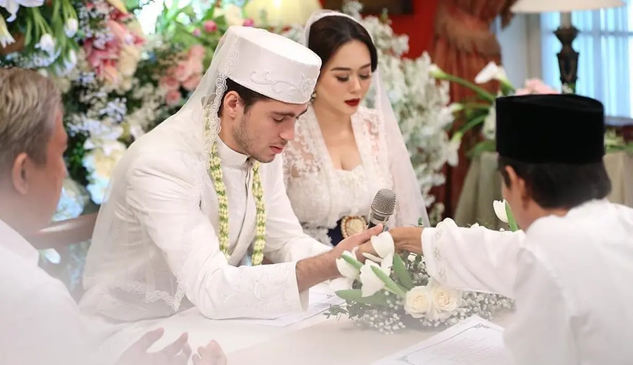 (Instagram/aurakasih)