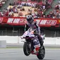 Pembalap Pramac Ducati, Jorge Martin, meraih pole position pada MotoGP San Marino setelah menjadi yang tercepat pada babak kualifikasi yang digelar, Sabtu (9/9/2023) sore WIB. (AFP/Josep Lago)