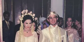 Ersa Mayori dan Otto Djauhari menikah pada 14 Desember 2003. [Foto: Instagram/ersamayori]