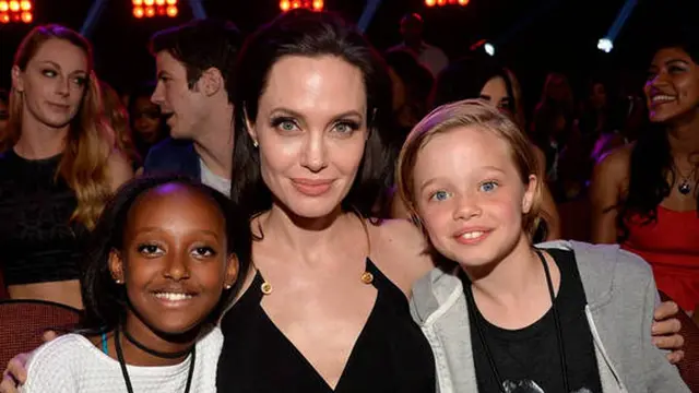 [Bintang] Angelina Jolie - Zahara - Shiloh