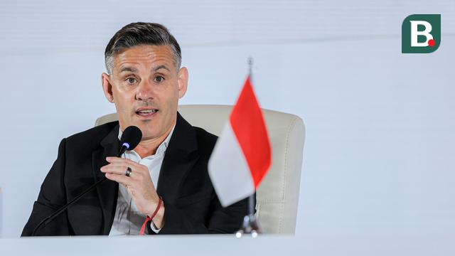 Foto: Ajak Keluarga, John Herdman Resmi Diperkenalkan Sebagai Pelatih Baru Timnas Indonesia