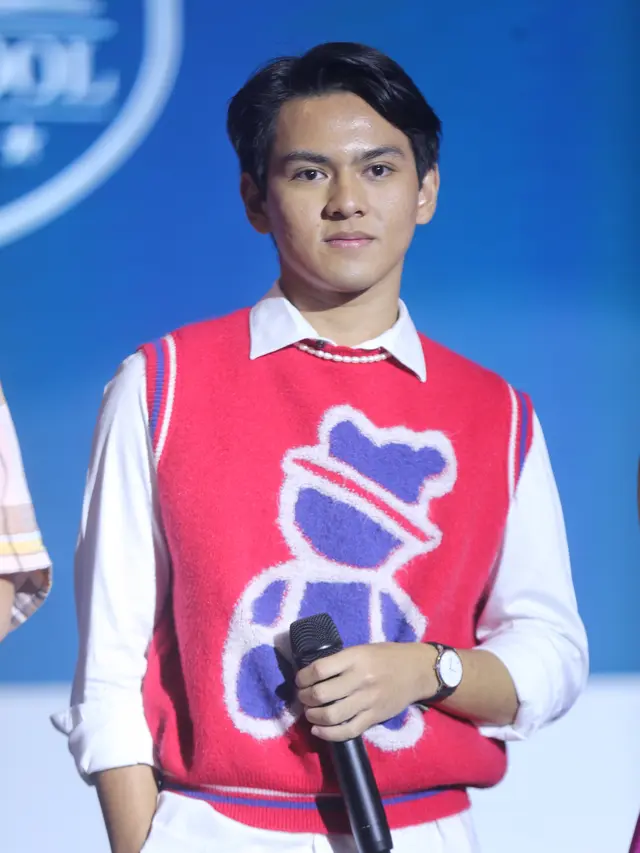 Rey Bong dalam Press Event: A+ Trailer Watch Party, di kawasan SCBD, Jakarta Selatan, Jumat (19/5/2023). (Foto: Adrian Putra/Fimela)