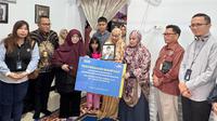 PT TASPEN (Persero) melalui Kantor Cabang Makassar menyalurkan santunan Jaminan Kecelakaan Kerja (JKK) kepada ahli waris almarhum Saiful Akbar. Foto: TASPEN