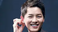 Di samping kesibukannya mempersiapkan pernikahan, Song Joong Ki pun kini sibuk dengan promosi film terbarunya yang berjudul Battleship Island. Di tengah konferensi pers, ia mengeluarkan pernyataan mengejutkan. (Instagram/songjoongkionly)