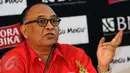 Ketua Pelaksana Piala Jenderal Sudirman, Hasani Abdulgani memberikan keterangan di Jakarta, Senin (4/1/2016). Menurut Hasani, laga final Piala Jenderal Sudirman akan berlangsung 24 Januari 2016 di Stadion GBK Jakarta. (Liputan6.com/Helmi Fithriansyah)