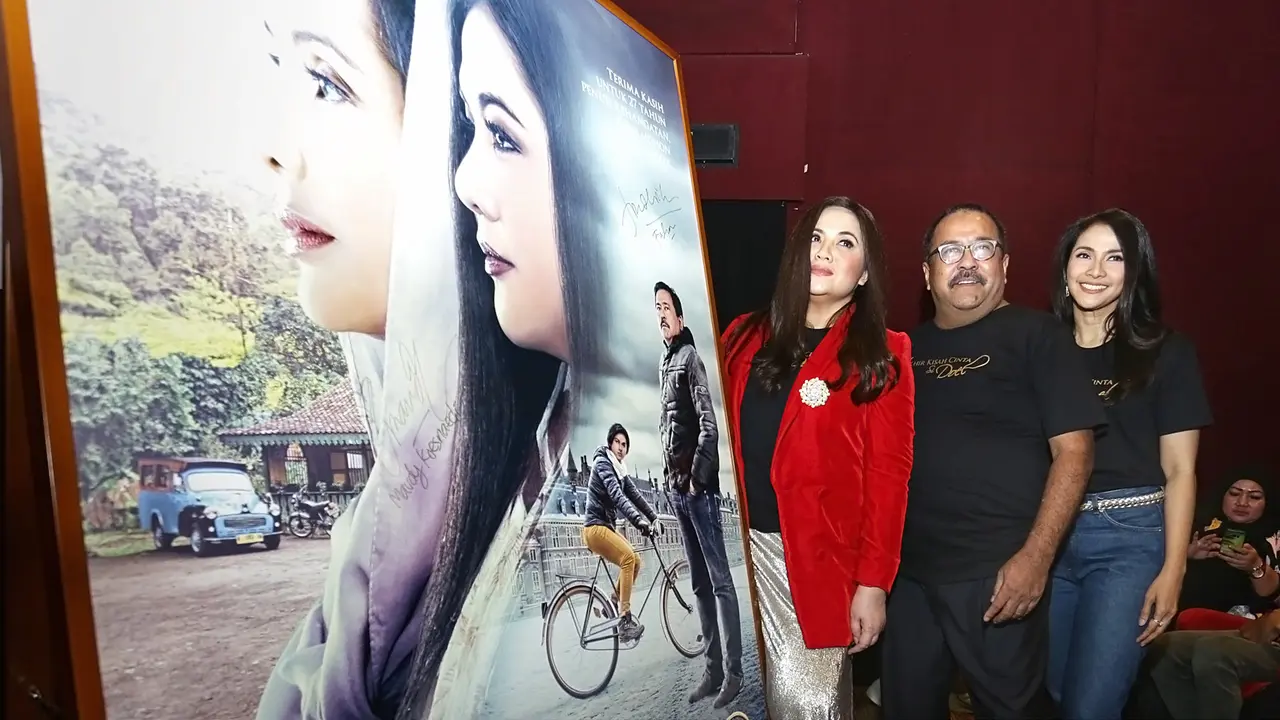 [Fimela] Maudy Koesnaedi dan Pemeran di Film Akhir Kisah Cinta Si Doel
