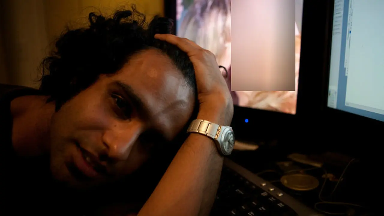 Menonton film porno