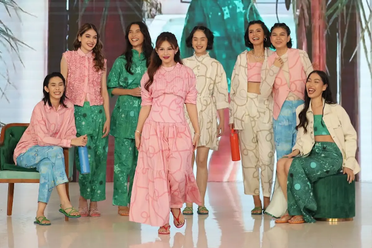 Vanesha Prescilla saat Runway di Fashion Show. [Havaianas]