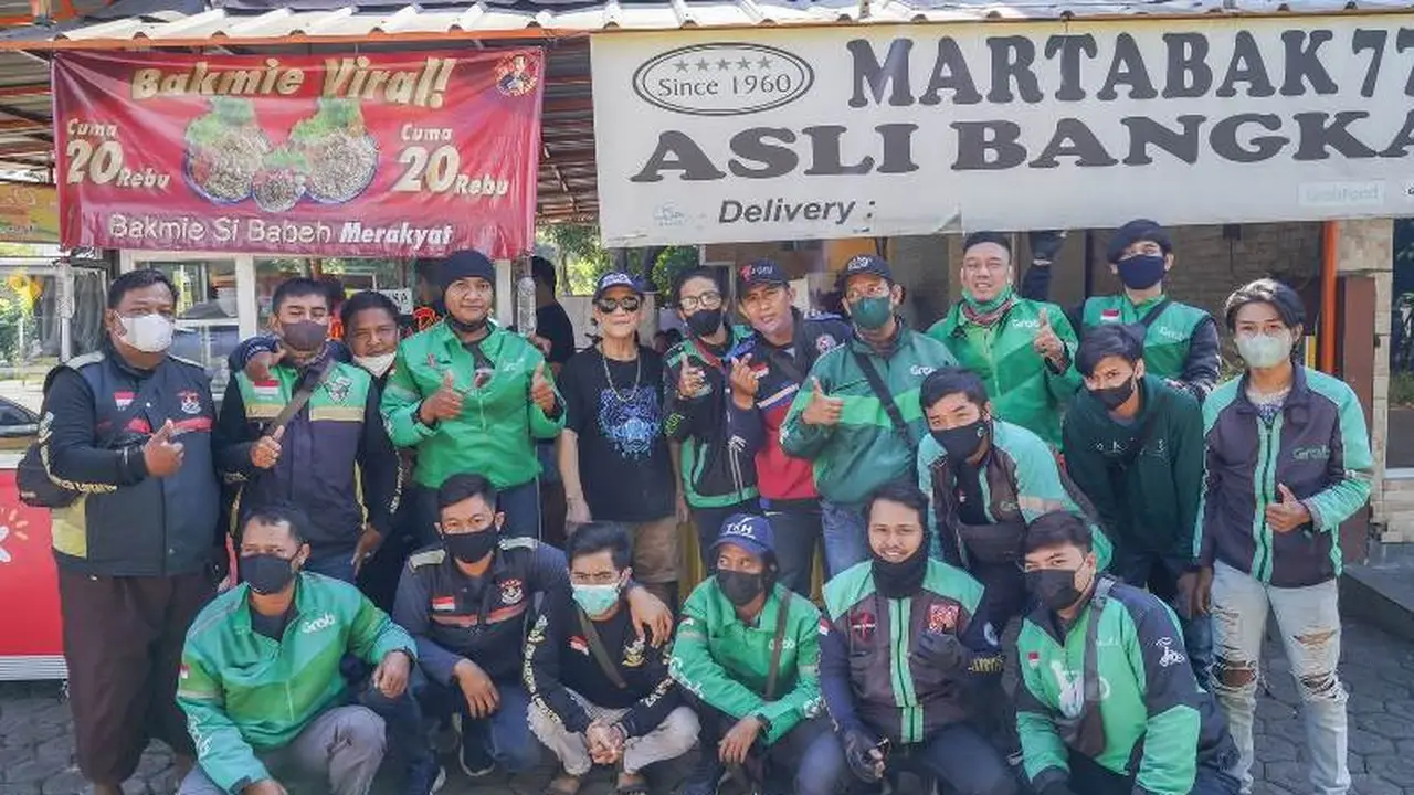 Ramai di TikTok dan Instagram, Kakek Nyentrik 76 Tahun Jual Bakmi di Tangerang