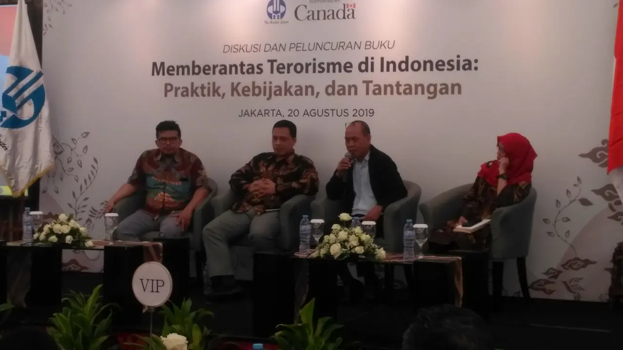 diskusi tentang teroris