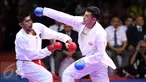 Karateka Sulawesi Selatan, Hendro Salim (kiri) saat laga melawan Baskoro Ndaru Murti (Jakarta) di kelas Kumite Individu Putra -84 kg senior PON XIX di Sabuga, Bandung, Minggu (18/9). Hendro unggul 4-2 atas Baskoro. (Liputan6.com/Helmi Fithriansyah)