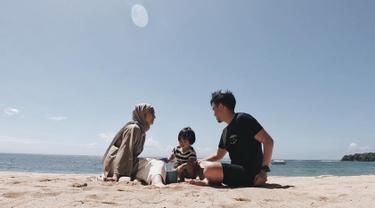 Ditto Percussion dan Ayudia Bing Slamet