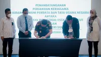 PT Surabaya Industrial Estate Rungkut melakukan penandatanganan kerja sama dengan Kejari Surabaya. (Dian Kurniawan/Liputan6.com)