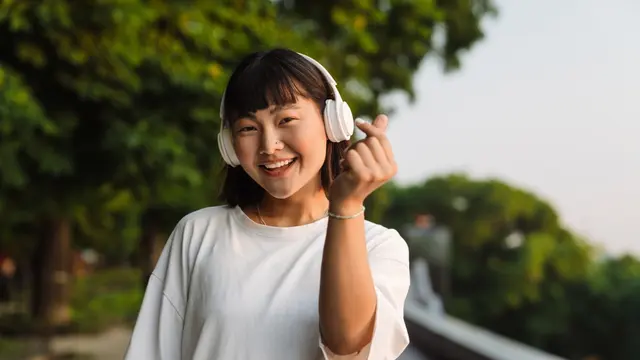 perempuan penuh cinta
