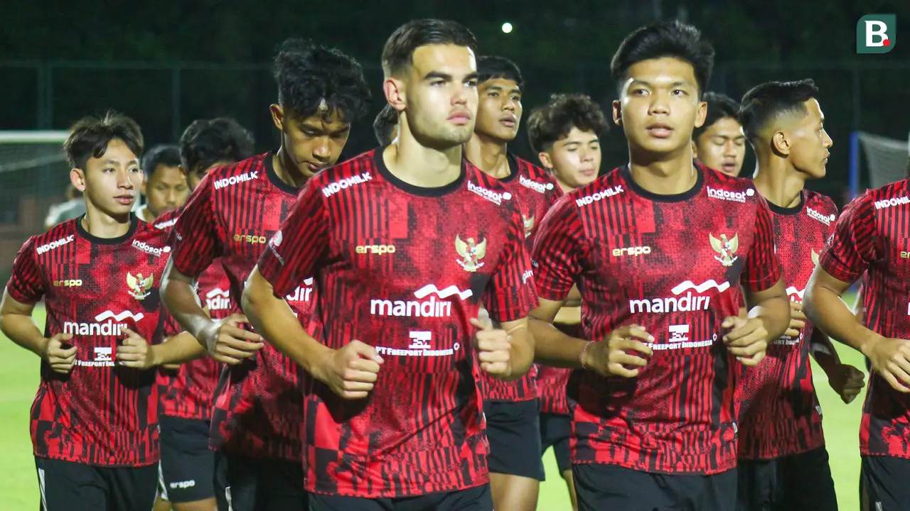 Foto: Matangkan Persiapan Akhir di Surabaya, Timnas Indonesia U-19 Gelar Latihan Terbuka Perdana Jelang Piala AFF U-19 2024
