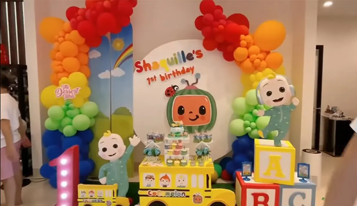 Ultah anak Cut Meyriska dan Roger Danuarta (Youtube/ RogerChika Journey)