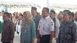 Gubernur DKI Jakarta Anies Baswedan menghadiri peluncuran program rumah DP 0 Rupiah di Klapa Village, Pondok kelapa, Jaktim (12/10). Hunian murah dengan program DP Rp 0 yang menjadi andalan Pemprov DKI resmi diluncurkan. (Liputan6.com/Herman Zakharia)