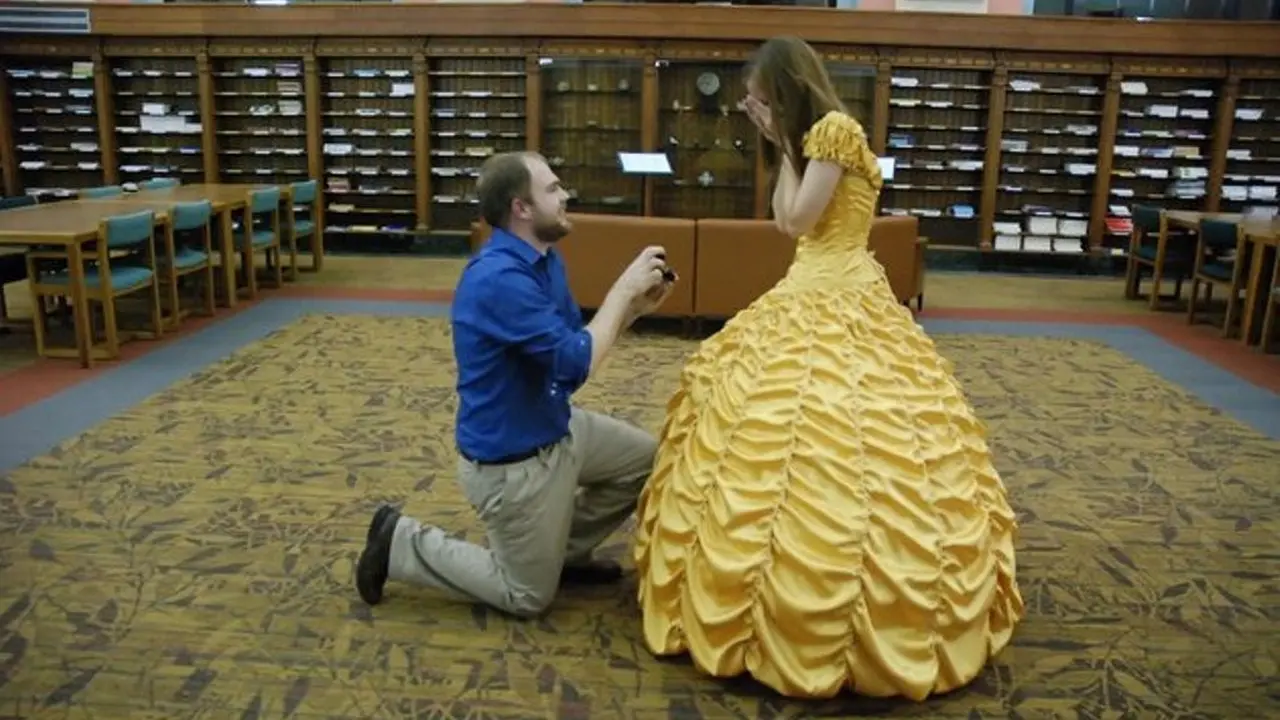 Ingin Melamar, Pria Ini Menjadikan Pacarnya Bak Disney Princess!