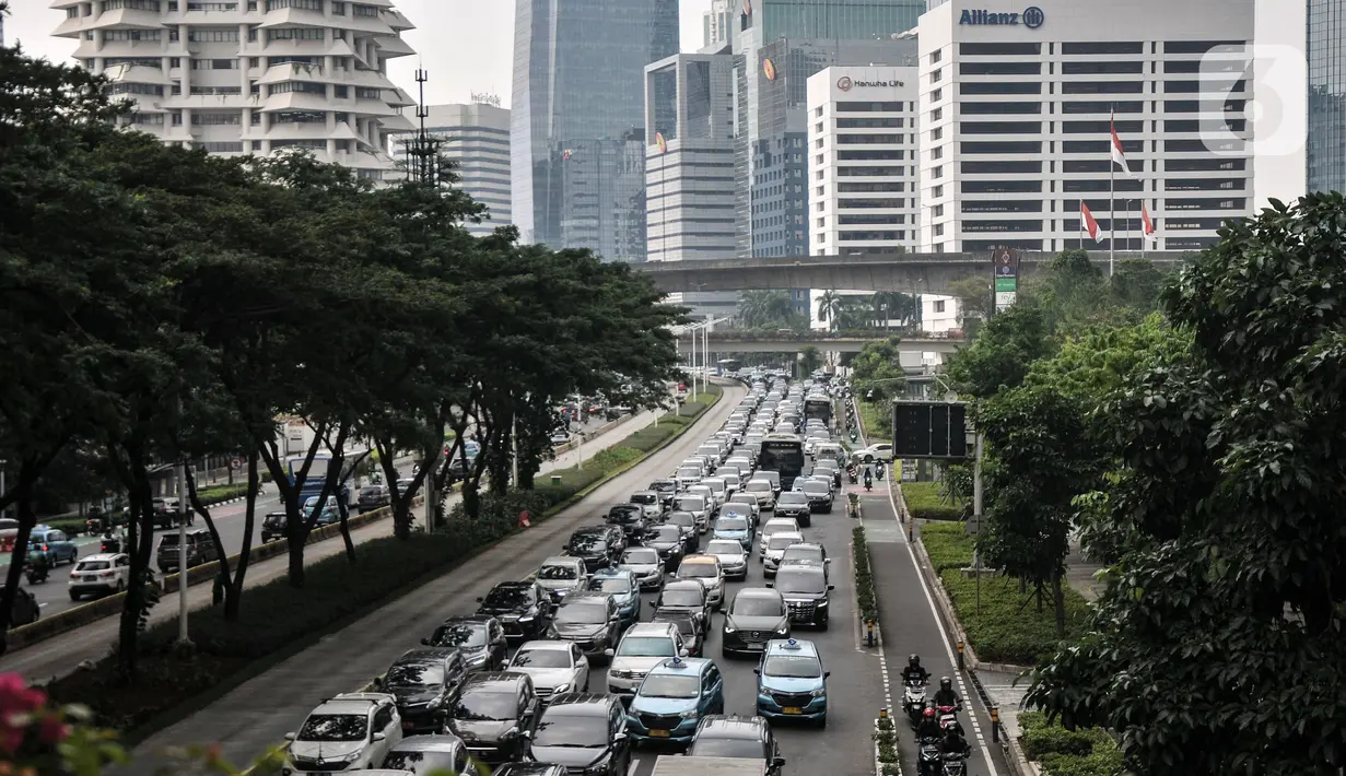 Berdasarkan rilis TomTom Traffic Index kemacetan DKI Jakarta mengalami kenaikan signifikan. (merdeka.com/Iqbal S Nugroho)