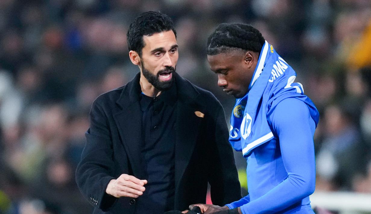 Kekalahan ini datang hanya beberapa hari setelah Madrid kalah dari Barcelona di Piala Super Spanyol, memperpanjang periode sulit yang mengiringi awal kepemimpinan Arbeloa. (AP Photo/Jose Breton)