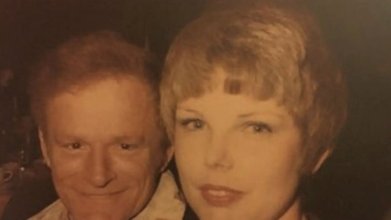 Miliki Wajah Seperti Taylor Swift, Nenek Ini Jadi Kondang!