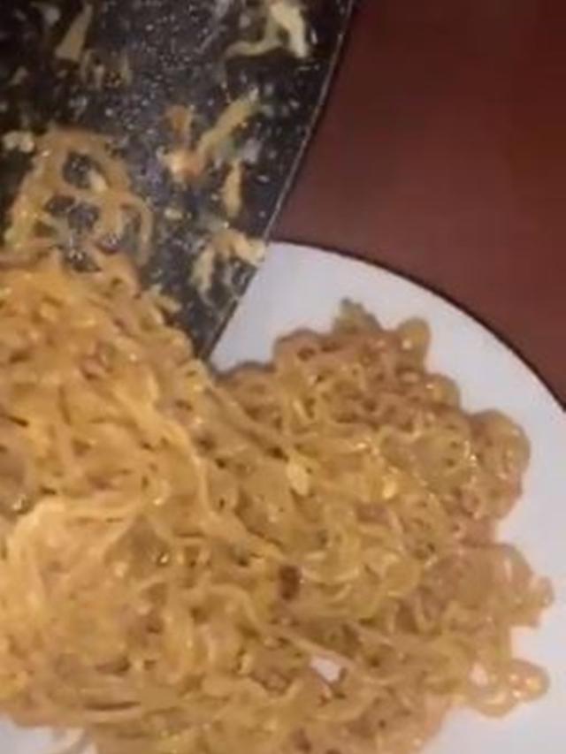 Beredar Cara Kylie Jenner Bikin Mi Instan Warganet Akang Warmindo Ketawa Lihat Ini Lifestyle Liputan6 Com
