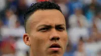 Korban penembakan Arnold Peralta saat memperkuat Honduras di San Pedro Sula, Honduras 16 Oktober 2012. Jenazah pria 26 tahun itu ditemukan disebuah lapangan parkir mobil pusat perbelanjaan di kampung halamannya La Ceiba. (AFP PHOTO/Orlando SIERRA)