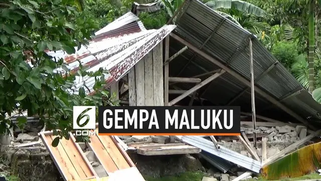 Ribuan warga Maluku mengungsi ke pegunungan setelah gempa magnitudo 6,8 mengguncang wilayah itu. Mereka masih ketakutan, belum berani kembali pulang ke kampungnya.