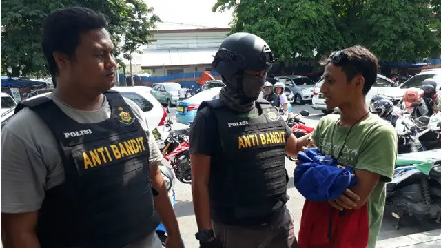 Polisi Jaring Ratusan Preman di Surabaya Dalam 3 Jam