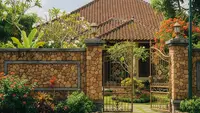 10 Inspirasi Model Pagar Tembok Kombinasi Batu Alam di Desa yang Estetik dan Tahan Lama