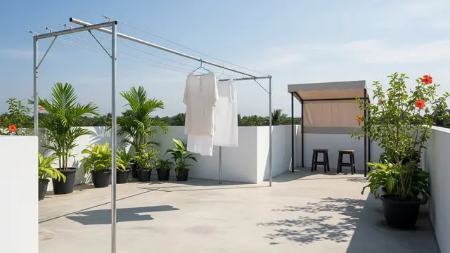 Rooftop Terbuka Minimalis dengan Jemuran Sederhana