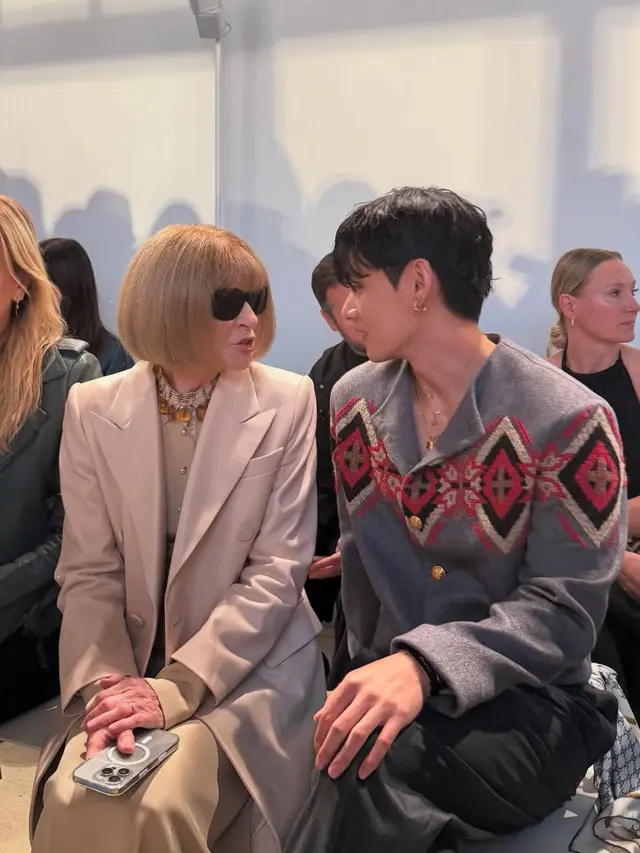 Gaya V BTS selama di Paris bikin curi perhatian. [@thv]