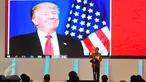 Presiden Joko Widodo meresmikan pembukaan Kompas 100 CEO Forum di Jakarta Convention Center (JCC), Kamis (24/11). Forum tersebut membahas langkah-langkah konkret memantapkan iklim investasi untuk mendorong pertumbuhan ekonomi. (Liputan.com/Angga Yuniar)