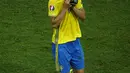 Penyerang Swedia, Zlatan Ibrahimovic kecewa usai pertandingan grup E piala Eropa 2016 di Stade de Nice, Prancis, (22/6). Zlatan Ibrahimovic resmi pensiun dari timnas setelah Swedia tersingkir dari Piala Eropa 2016 di Prancis. (REUTERS / Yves Herman)