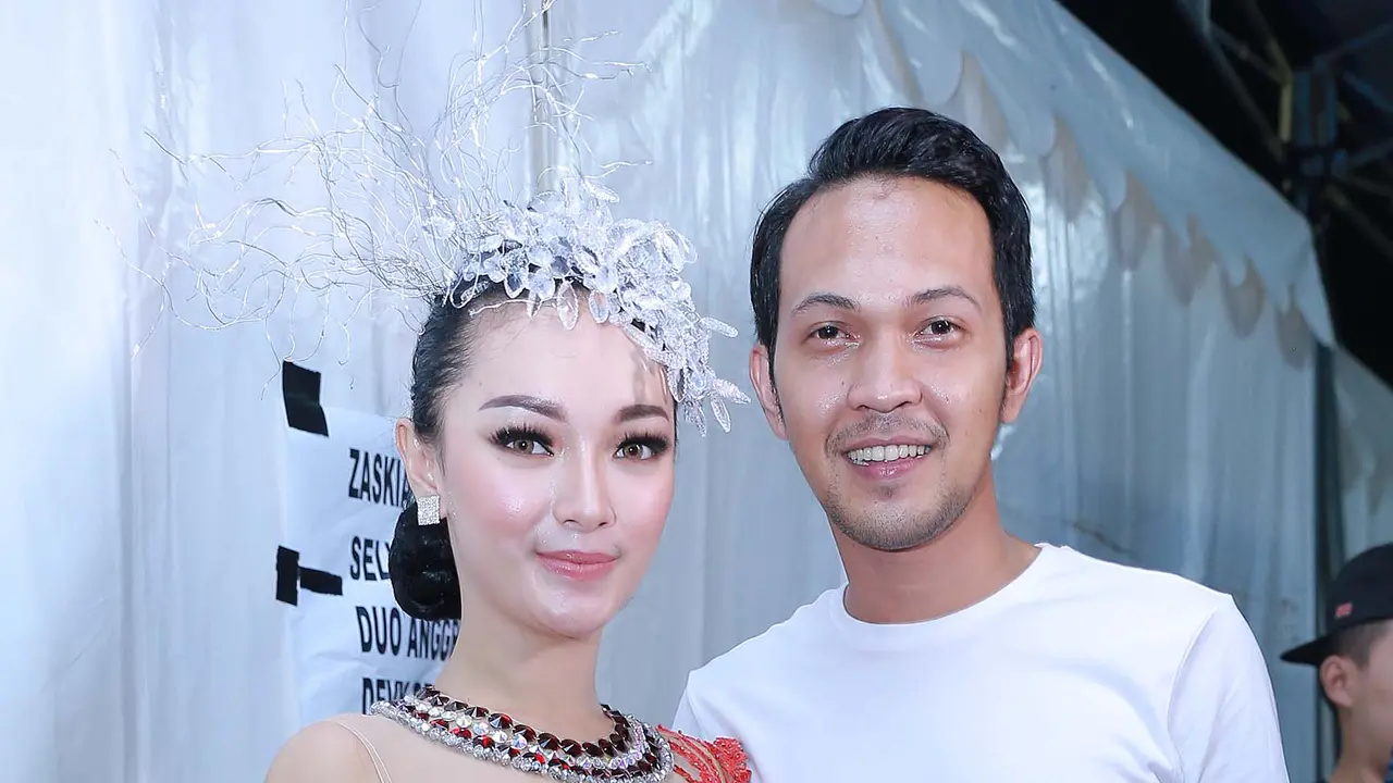 [Bintang] Zaskia Gotik
