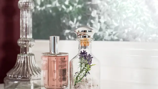 Rekomendasi parfum untuk kegiatan outdoor