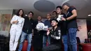Dua tahun proses penggarapan album barunya ini. Banyak penyegaran dalam musiknya yang digarap grup yang beranggotakan, Ivan (vokal), Bani (bass), Andi (drum) dan Herman Sikumbang (gitar). (Nurwahyunan/Bintang.com)
