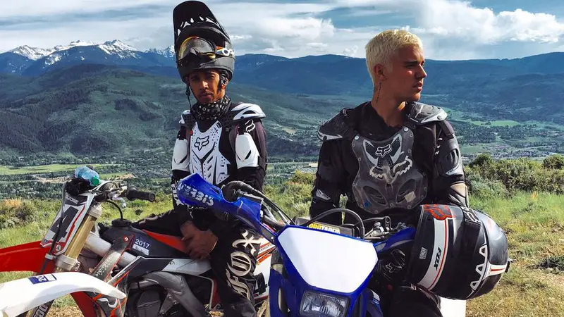 Jelang GP Kanada, Lewis Hamilton Menggila Bersama Justin Bieber